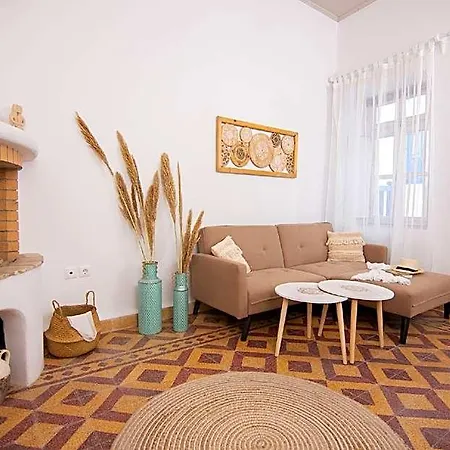 Ξενοδοχείο Whitelist Maisonette In