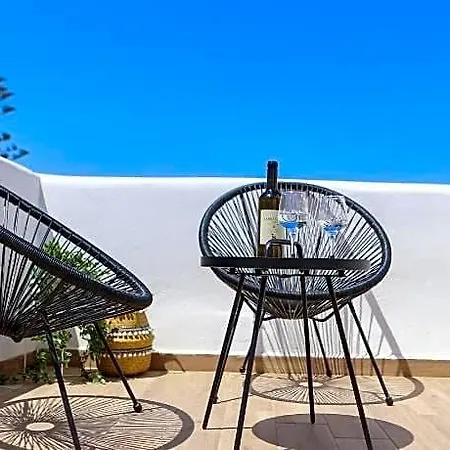 Whitelist Maisonette In *